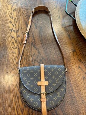 Louis Vuitton Chantilly Monogram Brown & Tan Crossbody Saddle Bag